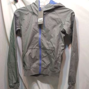 New Bench women's gray full zip hooded jacket size small